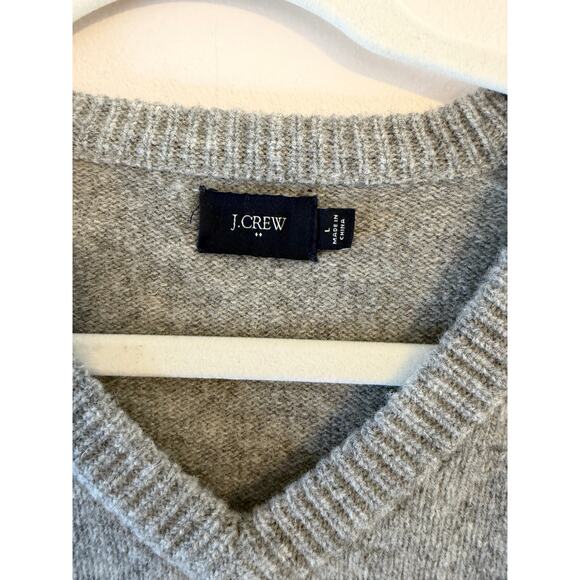 J.Crew Mens Large 100% Lambswool Gray VNeck Sweater Classic Minimalist Cozy Core - Picture 3 of 7